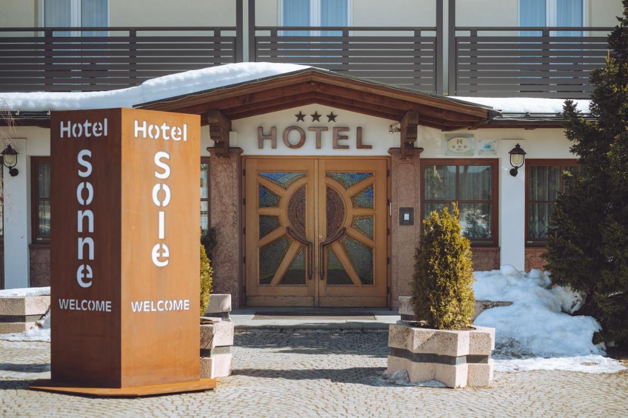 Hotel Sole - Sonne Toblach Buitenkant foto